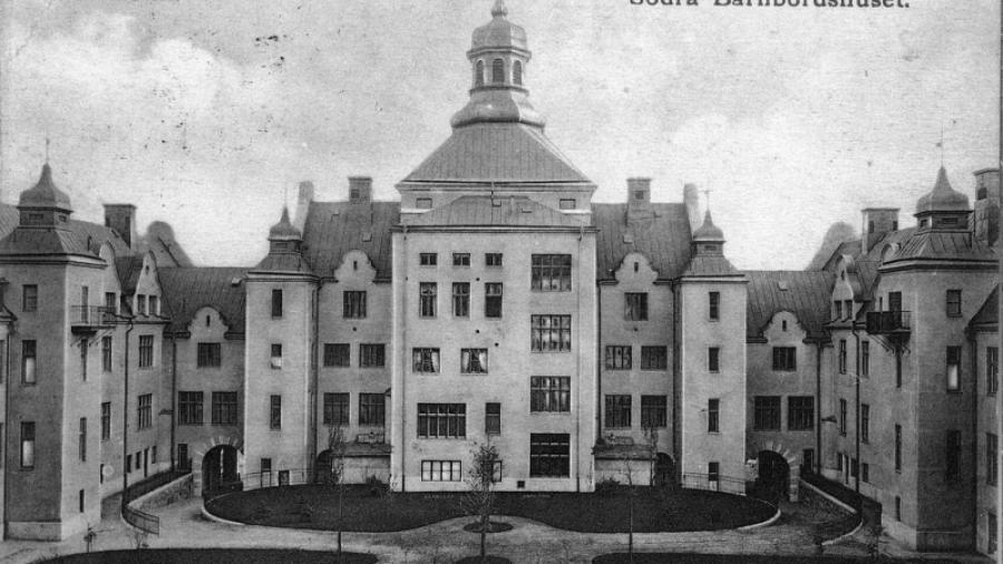Södra Barnbördshuset med verksamhet från 1871 (baksidan)